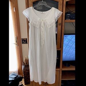 Eileen West Simple White Nightgown